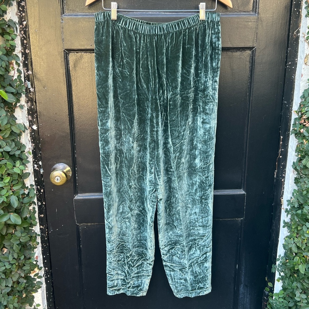 Vintage Eileen Fisher (ca. 90s) Crushed Velvet Pants in Emerald Green Size M